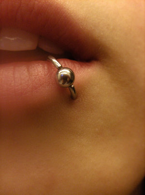 different lip piercings pictures. this is an example of a lip pircing.